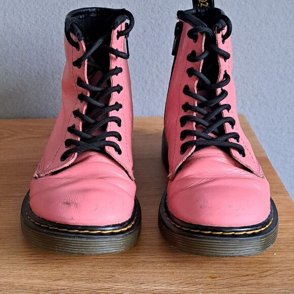 DR DOC MARTENS Girls Pink Boots Shoe 1460 J Soft Leather Youth Sz 1 US - Picture 2 of 9
